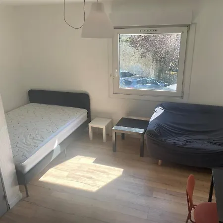 Appartement Guingamp, Proche De La Gare *